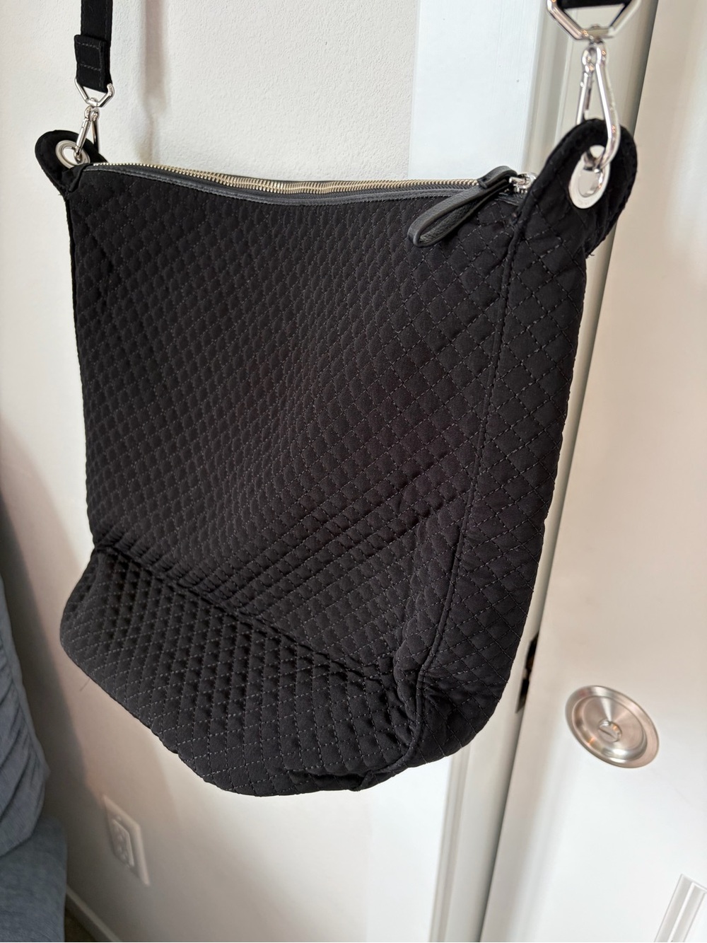 NWOT Vera Bradley Carson Hobo Bag Winter Patchwork Crossbody Purse Quilted Black - Picture 15 of 15